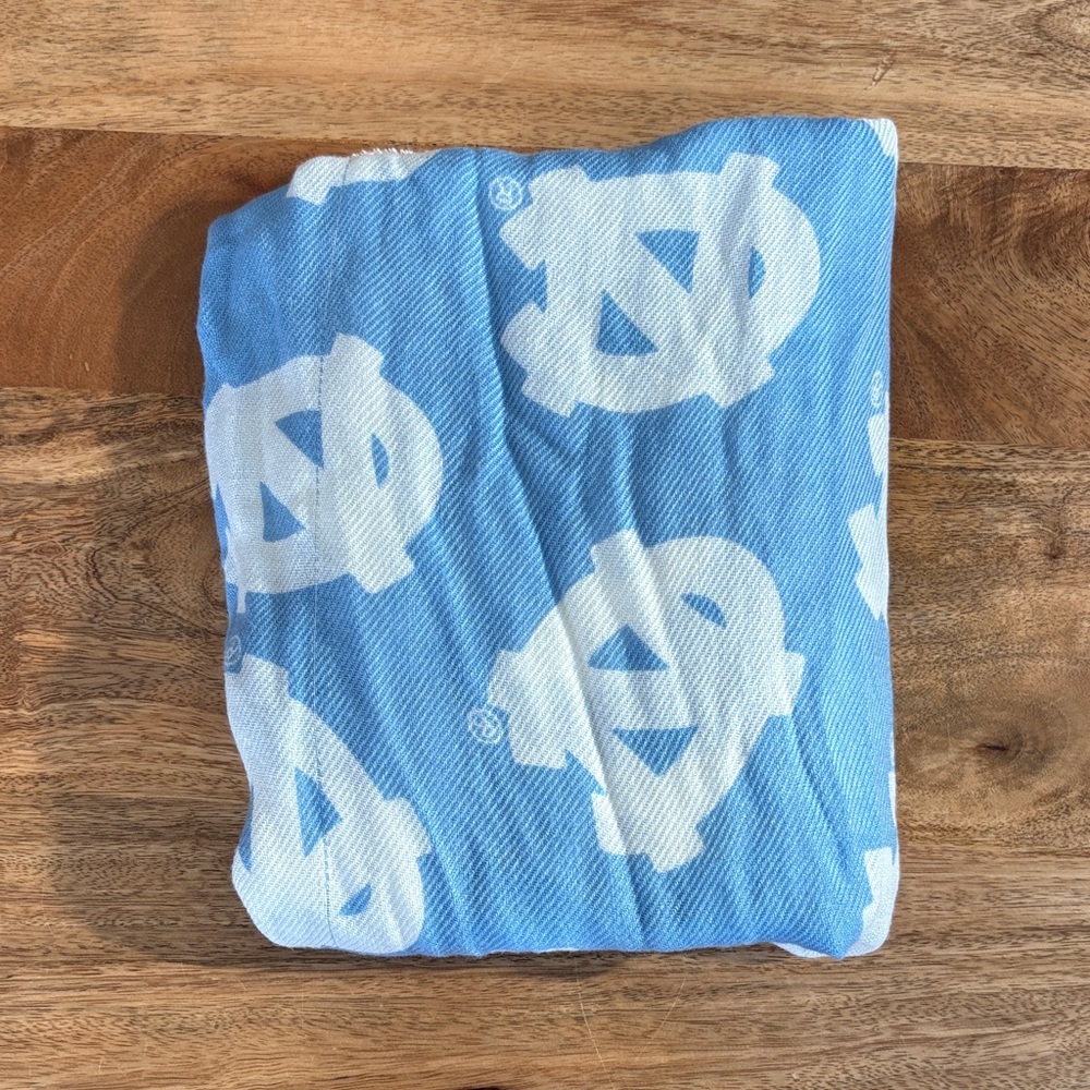 Norte Dame Extra Long Lightweight Scarf